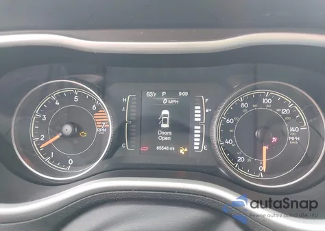 2018 Jeep Cherokee Latitude Plus 4X4 from USA, damaged, VIN 1C4PJMLB9JD572436